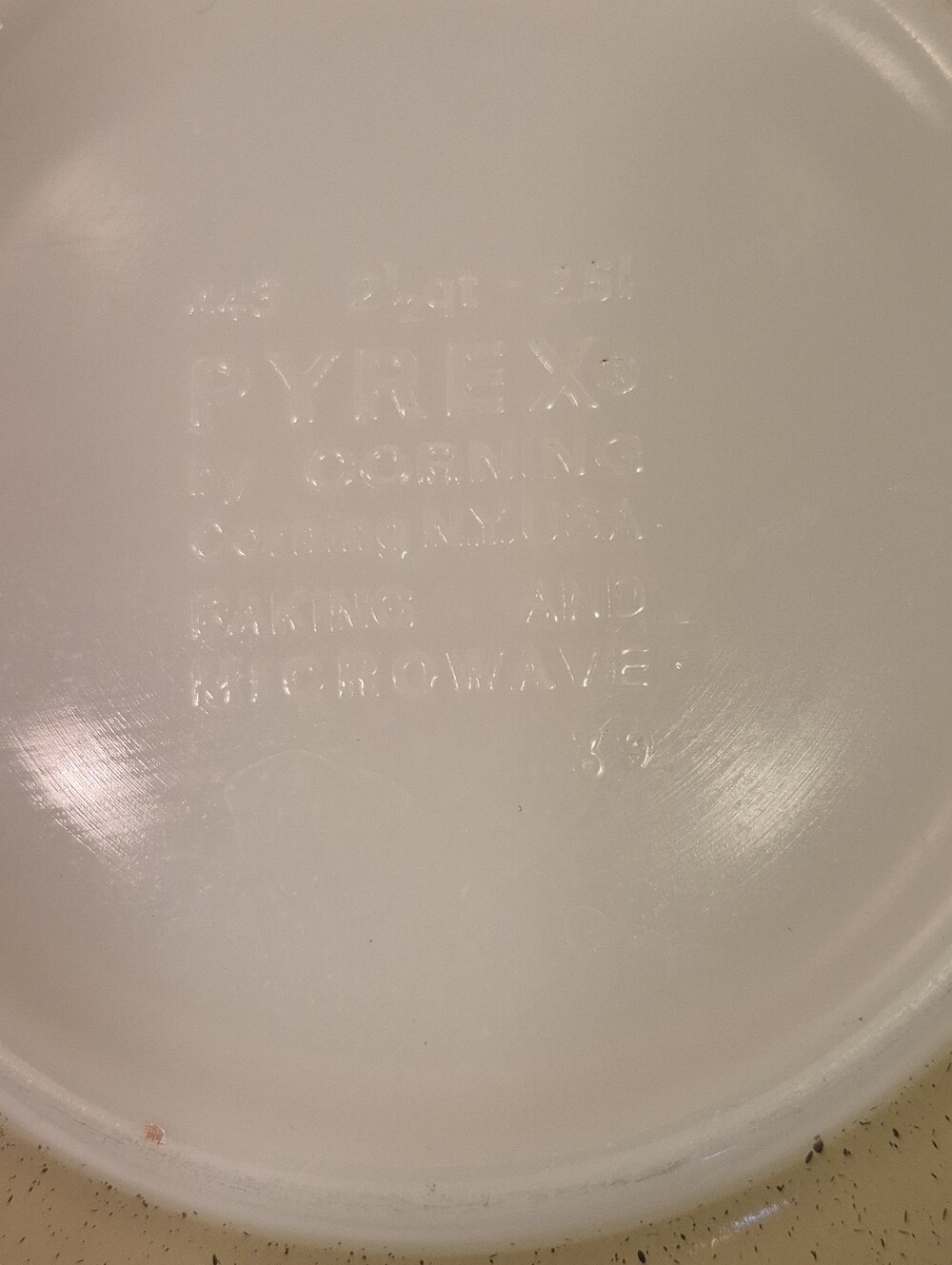PYREX 2 1/2 QT MIXING  BOWL; 443  Homestead; - Picture 3 of 4